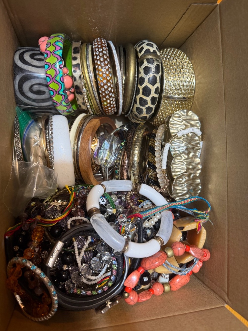 4.2 pounds of Assorted Women's Fashion Bracelets - Mixed Colors